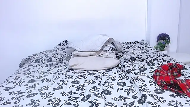 Angelina_fiory – Naživo XXX chat