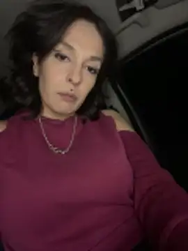 Piggiteablacktea Live XXX-chat