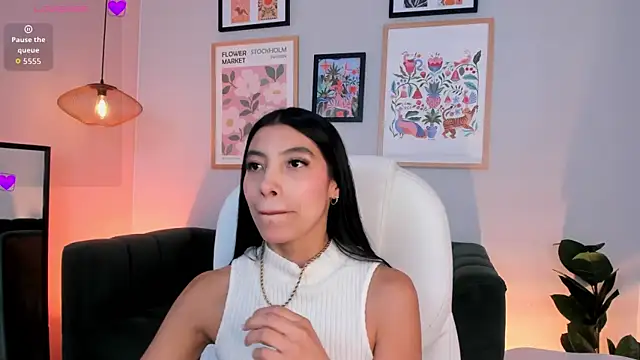 Tiffany_Low élő XXX-chatje