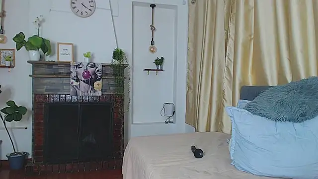 Emma_hassani: онлайн-секс-чат