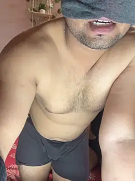 Model_bhabhi_couple élő XXX-chatje