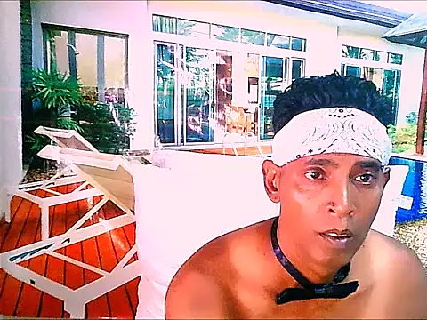 IndianHunk01 webcam show