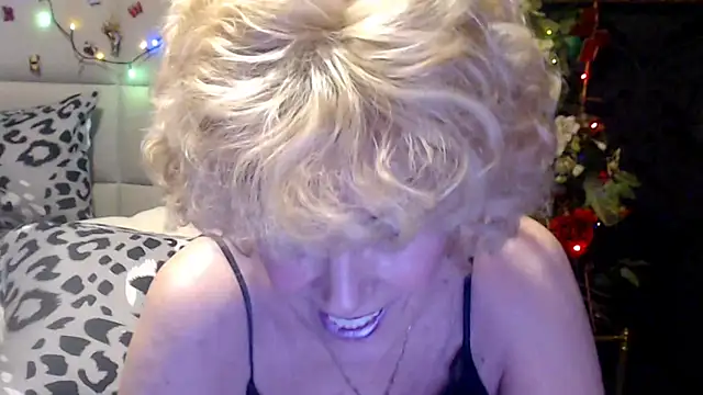 HappyWomanOn – Live XXX-chat