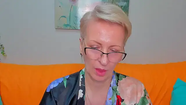 iamyourdream89 élő XXX-chatje