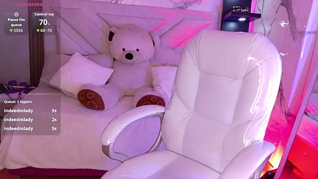 _aitana_001: онлайн-секс-чат