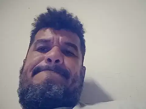 tarra122 Show in webcam