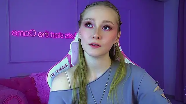 AgataFoxleyn Live XXX chat