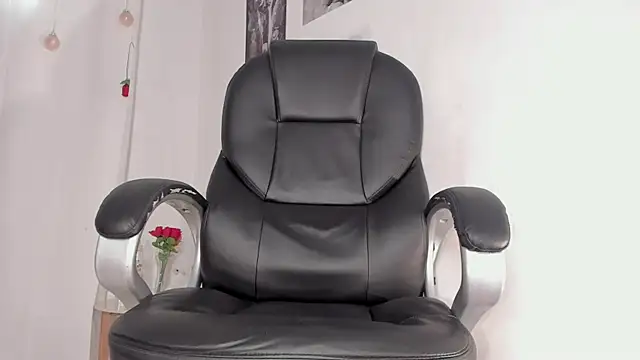 shooting_wilson: онлайн-секс-чат