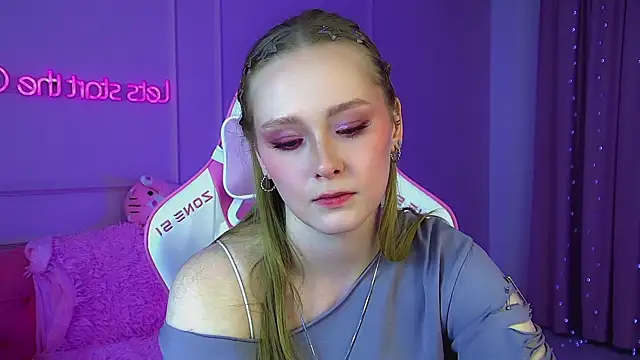 AgataFoxley élő XXX-chatje