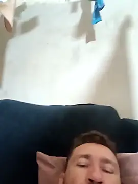 RobertoLuiz84のウェブカメラショー