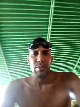 UnreadyChutzpa 即時 XXX 聊天