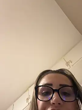 CandyyTemptation élő XXX-chatje