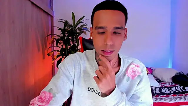 Chatroom XXX en direct de Damianwhite