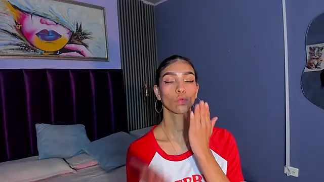 LauraAristizabalのライブXXXチャット