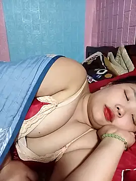 Pertunjukan Kamera Web Irene-01