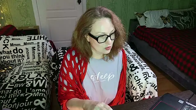 MarleneDietrich's Live XXX Chat