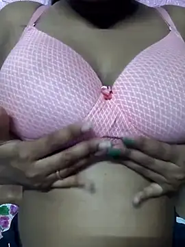 Pokazy przed kamerką – horny_tenager