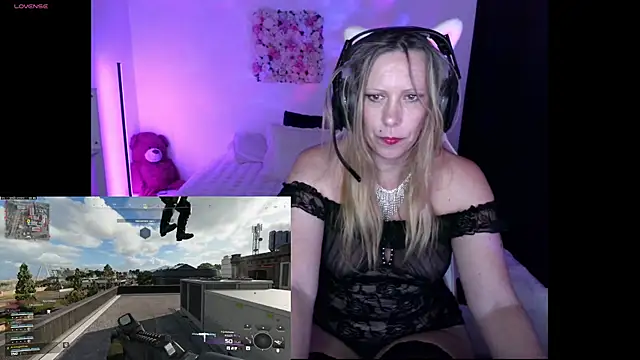 ArchangelTheFrancaise's Live XXX Chat