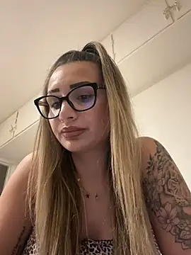 CandyyTemptation 现场XXX聊天