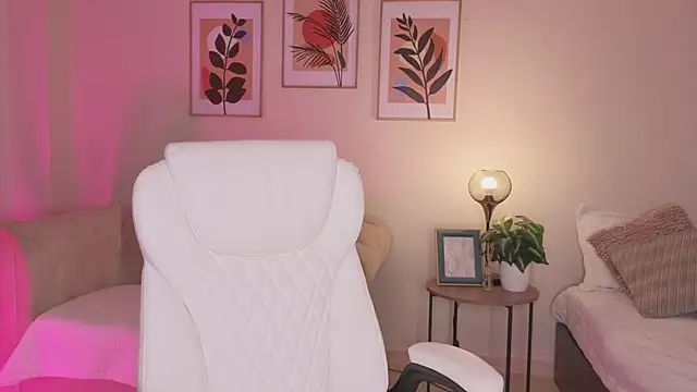 DahianaWalcott's Live XXX Chat