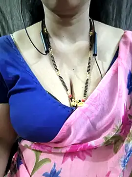 bhuvana_555 – Live XXX-chat