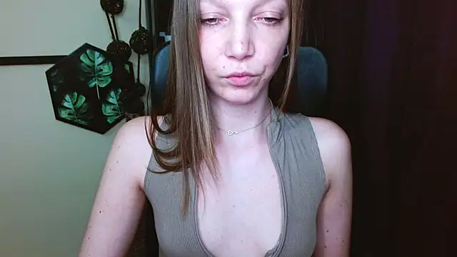 EmillyPlay Live XXX-chat