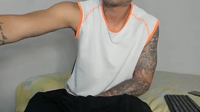 _Logan_Colton_のウェブカメラショー