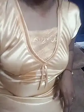 Show de webcam de Vedhikaa___sexybigass__