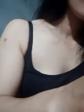 Asami_6868 élő XXX-chatje