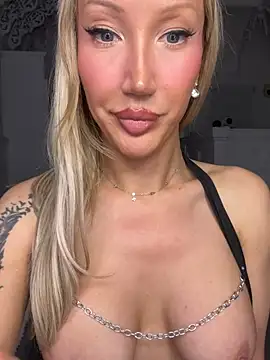 Allana29 webcam show