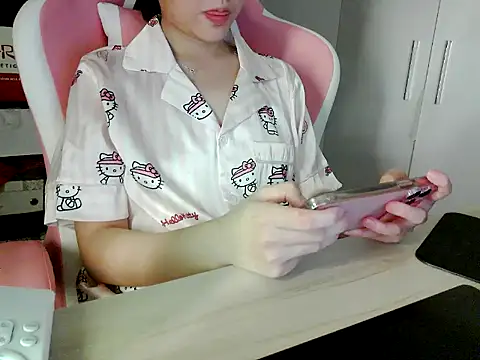 lucienguyen Show Webcam