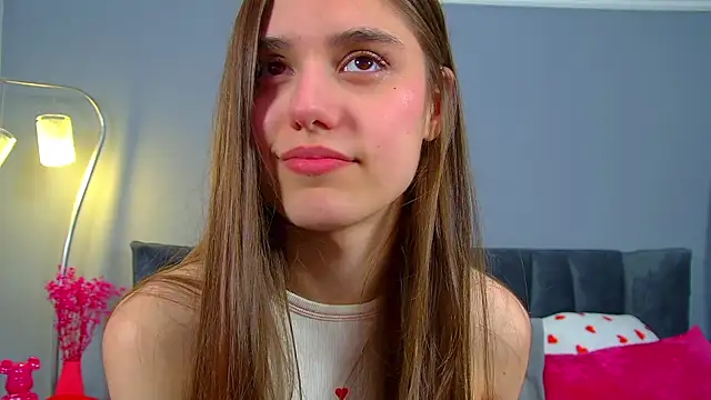 ArianaAllens: διαδικτυακό σόου στην κάμερα