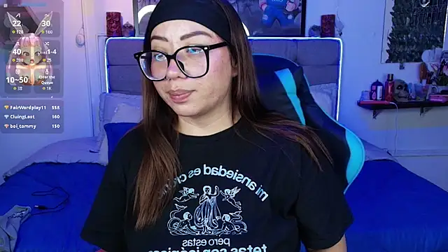 Kata_Bigboobs: απευθείας συνομιλία ΧΧΧ