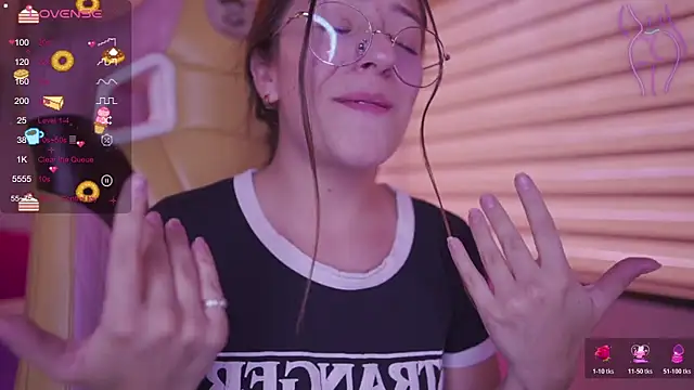 milly_kenner Adlı Modelin Canlı XXX Sohbeti