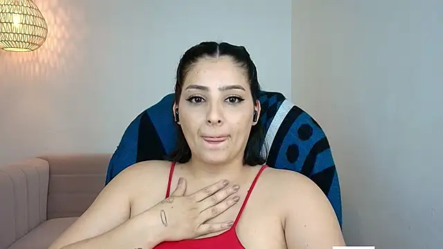 Chat XXX ao vivo de YummyAnna_