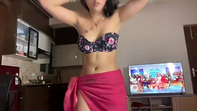 Pertunjukan Kamera Web Naira_fit