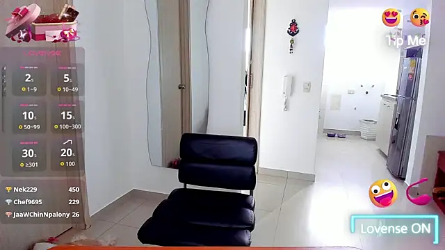 AbrilStivenson_ 在線直播表演