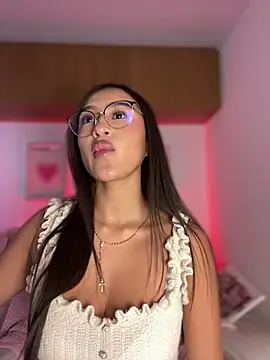 Pertunjukan Kamera Web GiaEvans