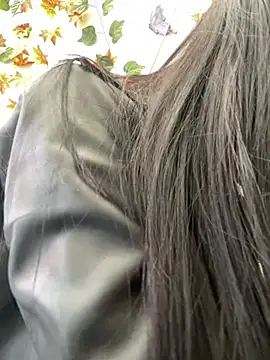 Astrid-- webkamerás műsora