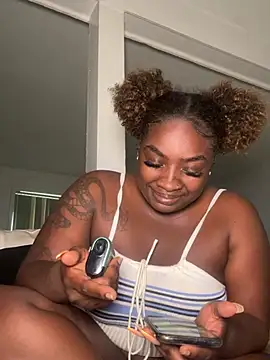 LillShayy 网络视讯表演