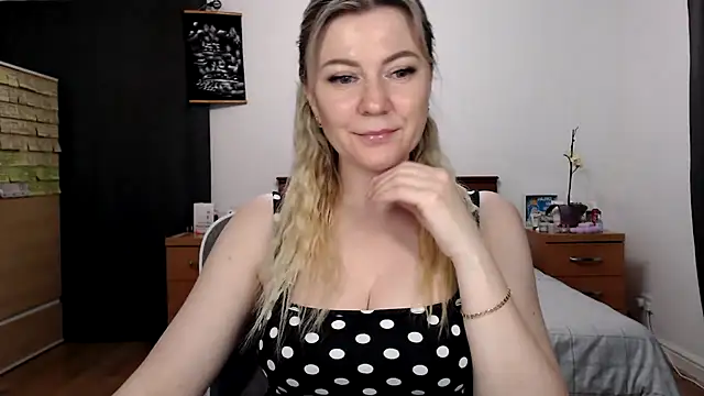 ParadiseAlina Chat XXX in diretta