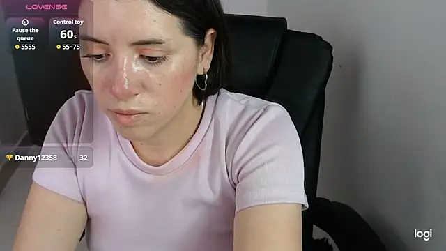 spicey_latina Adlı Modelin Canlı XXX Sohbeti