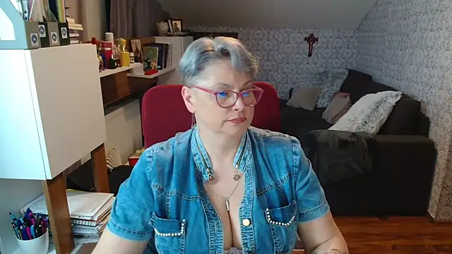 bigtits4you live XXX chat