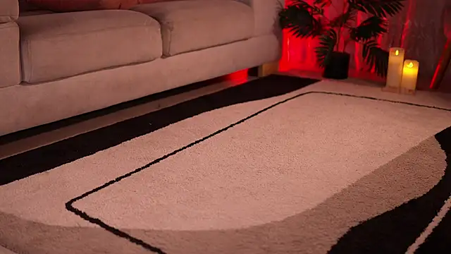 GiaFaaris Live XXX Chat