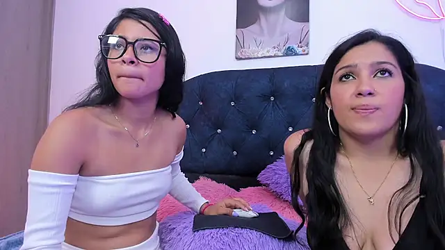 Webkamerová show Fourbidden_Desires