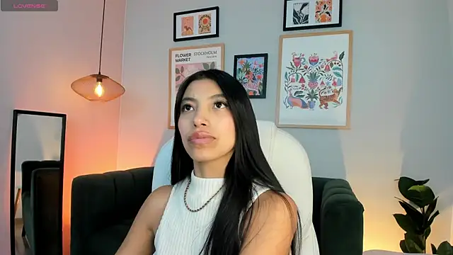 Tiffany_Low – Naživo XXX chat