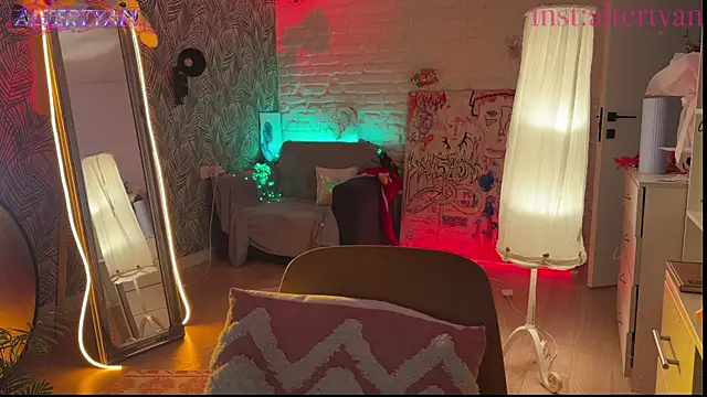 altertyan – Naživo XXX chat
