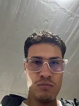 Chat XXX ao vivo de TavoHot_