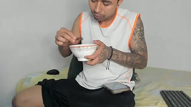 _Logan_Colton_のウェブカメラショー