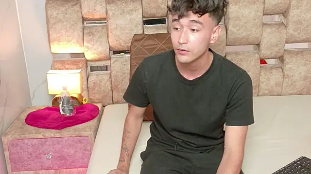 KathyAidenのウェブカメラショー